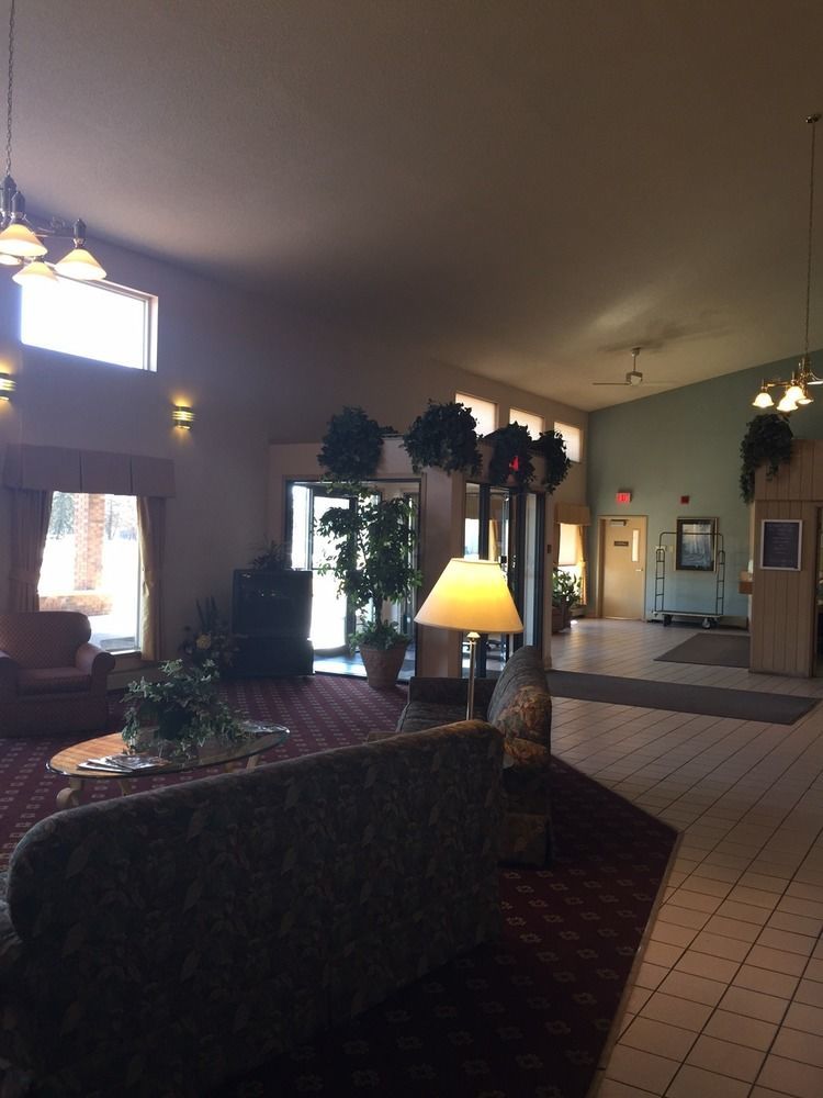 Boarders Inn & Suites By Cobblestone Hotels Superior Exterior foto