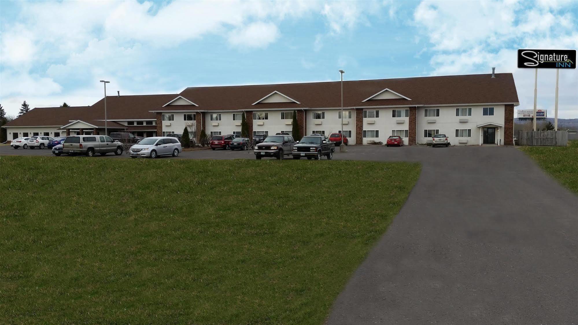 Boarders Inn & Suites By Cobblestone Hotels Superior Exterior foto