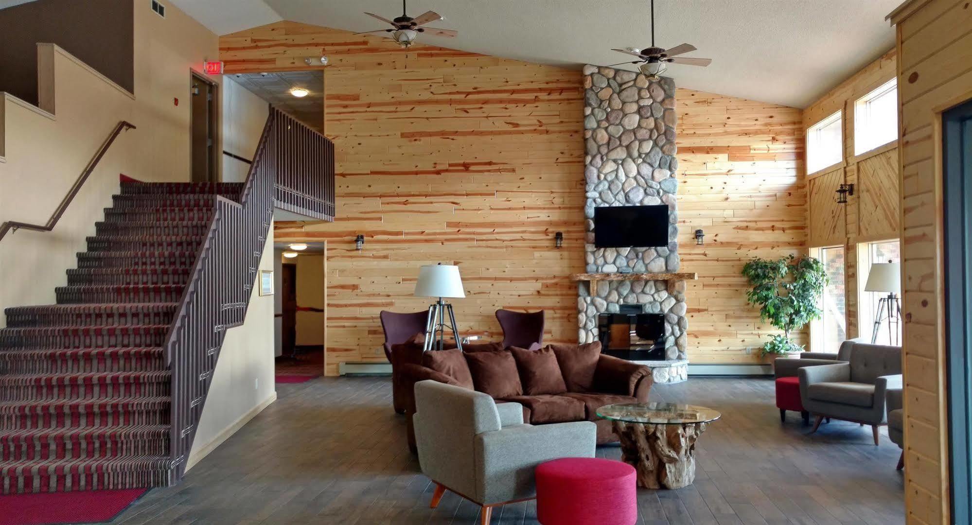 Boarders Inn & Suites By Cobblestone Hotels Superior Exterior foto