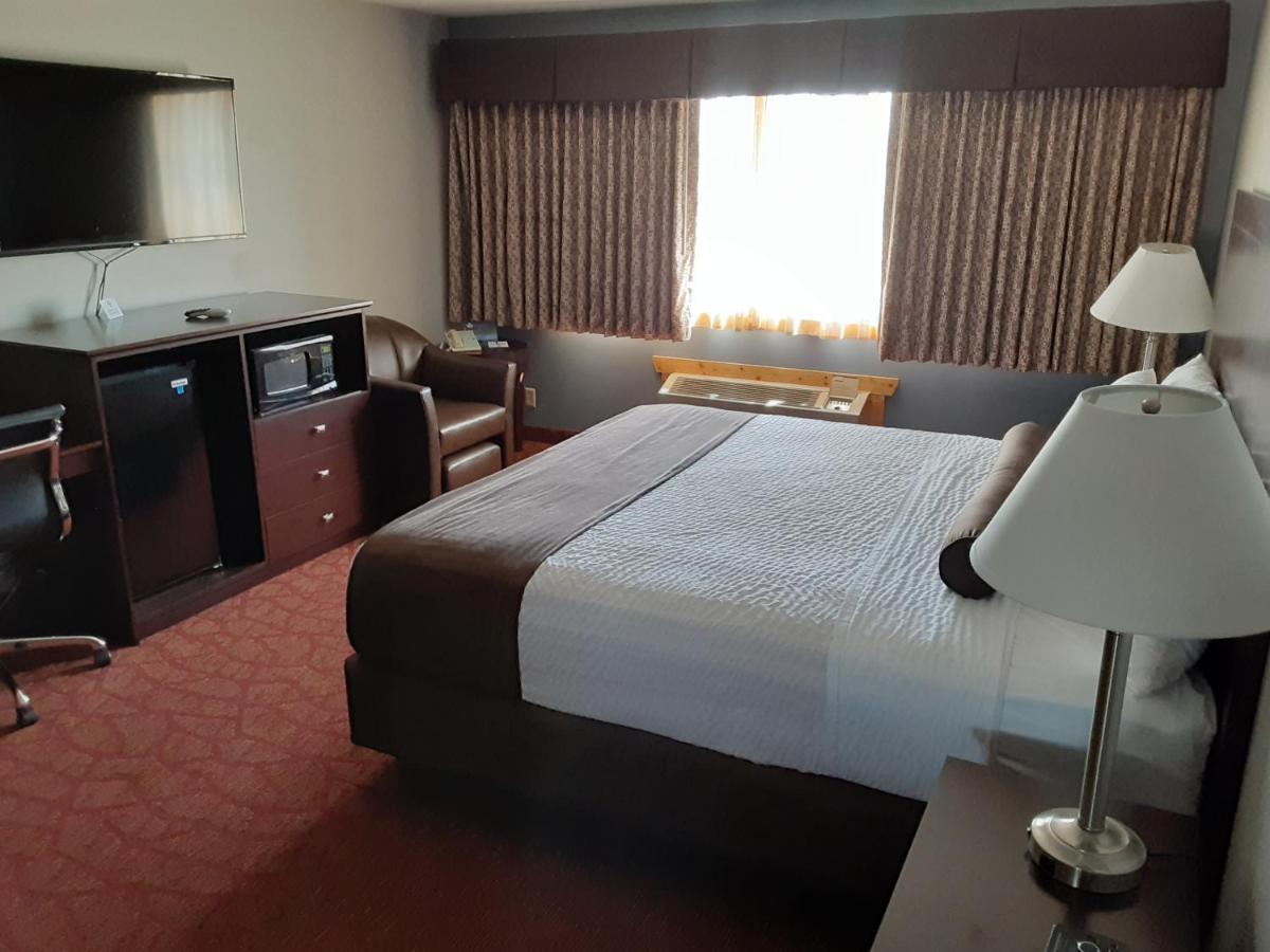 Boarders Inn & Suites By Cobblestone Hotels Superior Exterior foto